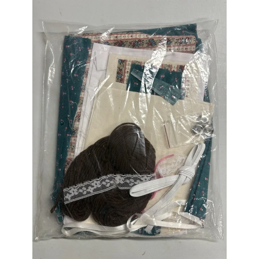 Dream Spinners #134 ‎ Warm At Heart Doorknob & Draft Stopper KIT